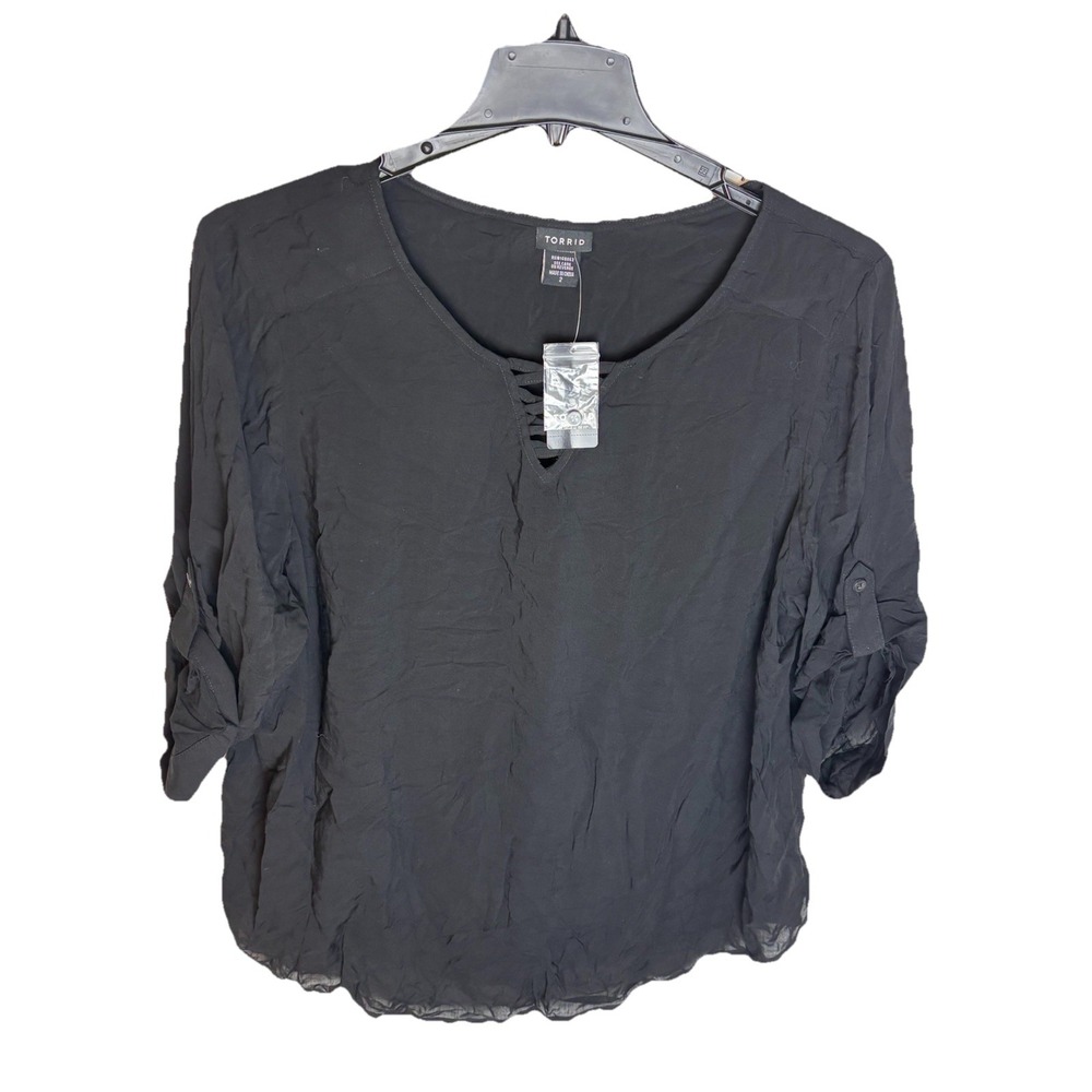 Torrid Georgette Pull Over Womens Top 2 Plus Black Roll Tab Sleeve NWT